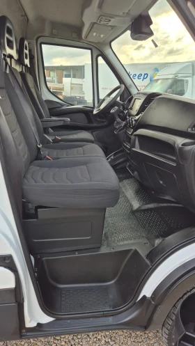 Iveco Daily 35c17* XXL* КЛИМАТРОНИК* HI-MATIC* , снимка 11