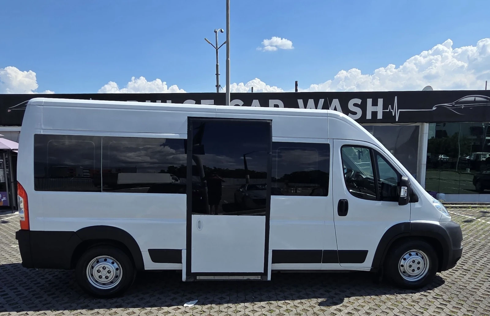 Fiat Ducato ЗАВОДСКИ МЕТАН и РАМПА ЗА ИНВАЛИДИ, снимка 2 - Бусове и автобуси - 55155117