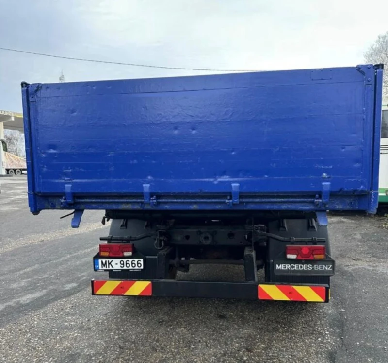 Mercedes-Benz 1824 Тристранен самосвал, снимка 6 - Камиони - 53371173