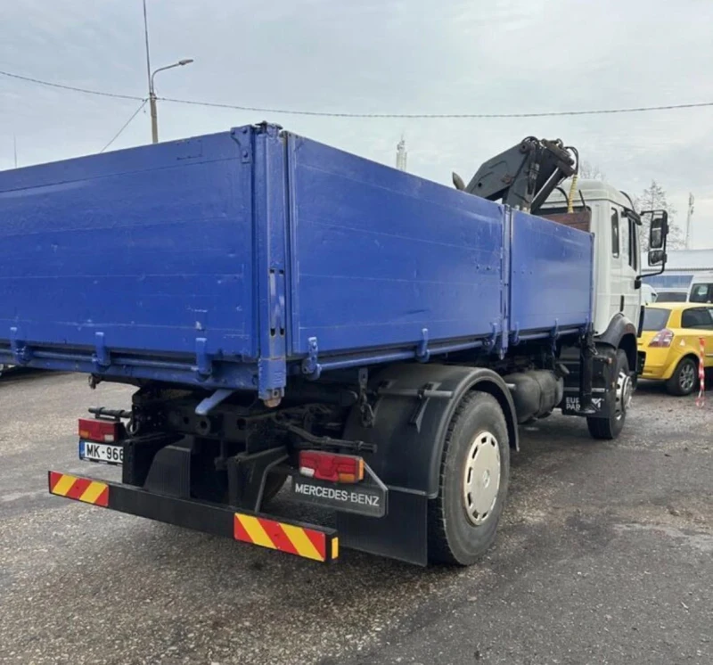 Mercedes-Benz 1824 Тристранен самосвал, снимка 5 - Камиони - 53371173