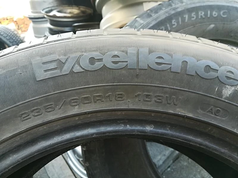 Гуми Летни 235/60R18, снимка 7 - Гуми и джанти - 24536375