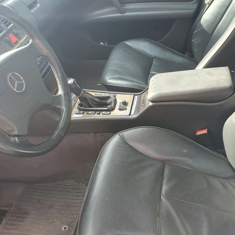 Mercedes-Benz E 200 Копресор-Авангард, снимка 8 - Автомобили и джипове - 47438729