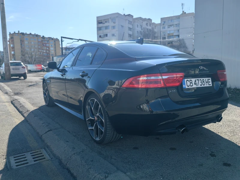 Jaguar XE  R SPORT 35 T AWD, снимка 4 - Автомобили и джипове - 52511330