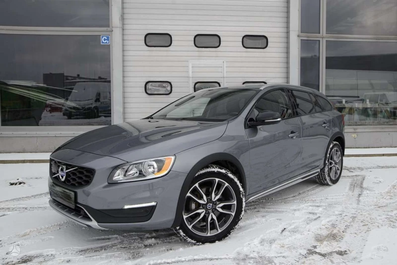 Volvo V60 Cross Country T5 AWD, снимка 3 - Автомобили и джипове - 49586771