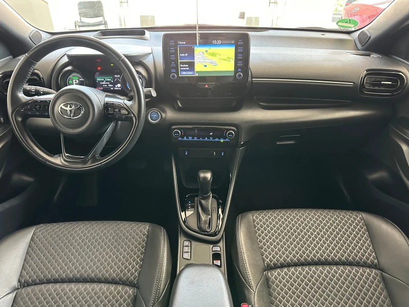 Toyota Yaris Bitone, Head-up , снимка 10 - Автомобили и джипове - 49928545