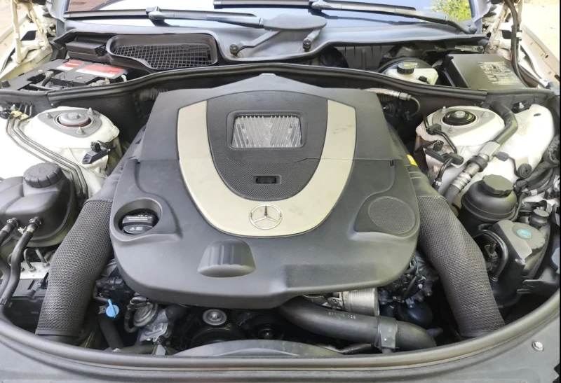 Mercedes-Benz CL 500 AMG* PACK* HARMON* KARDON* ПОДГРЕВ* ОБДУХВАНЕ* МАС, снимка 16 - Автомобили и джипове - 53285430