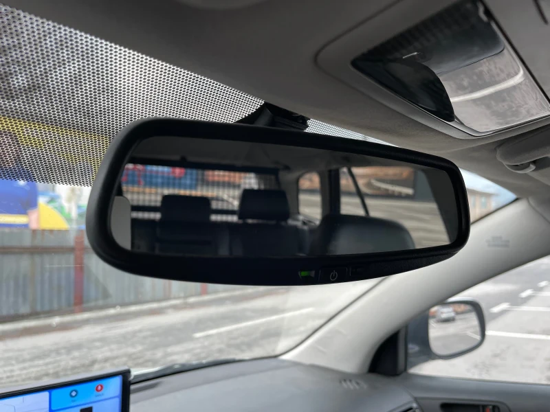 Toyota Avensis, снимка 8 - Автомобили и джипове - 53295568