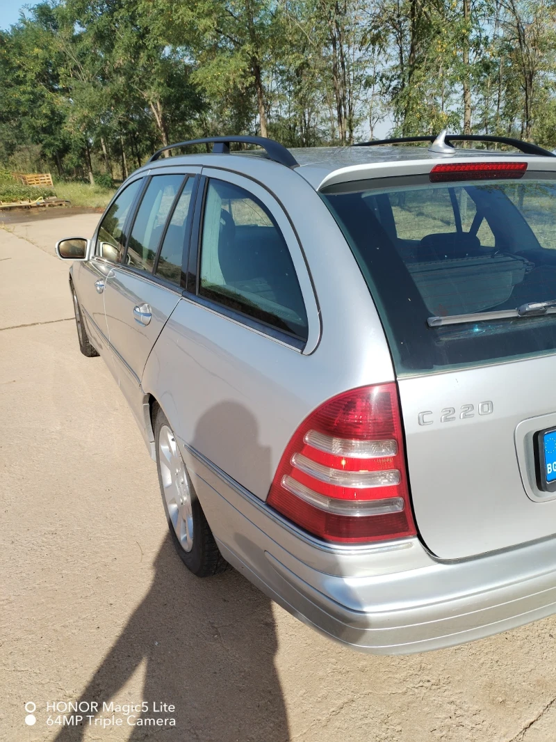 Mercedes-Benz C 220, снимка 6 - Автомобили и джипове - 53439863