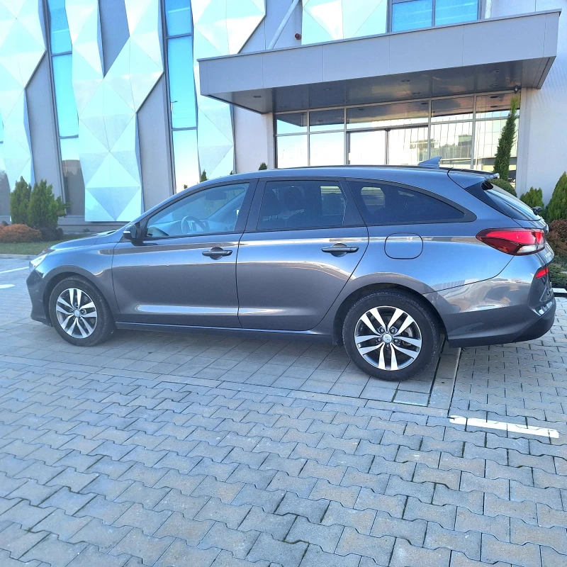 Hyundai I30 1.6crdi, снимка 6 - Автомобили и джипове - 53526491