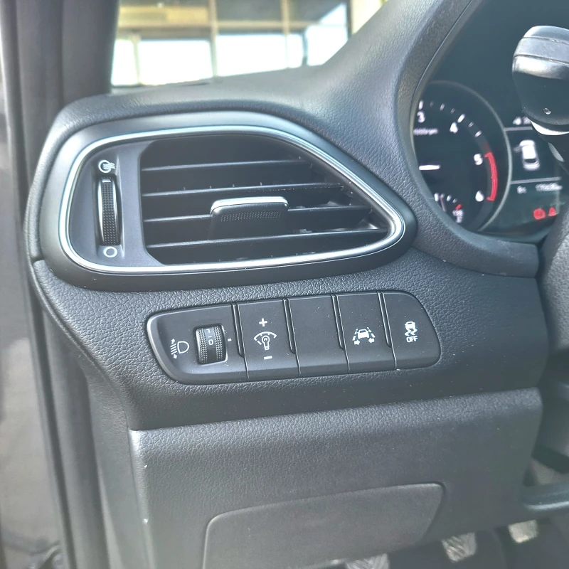 Hyundai I30 1.6crdi, снимка 12 - Автомобили и джипове - 53526491