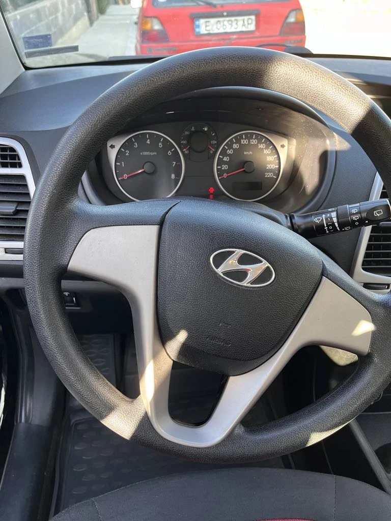 Hyundai I20, снимка 4 - Автомобили и джипове - 47387941