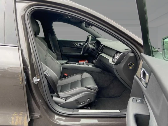 Volvo V60 Cross Country B4 AWD = Ultimate =  | Mobile.bg   11