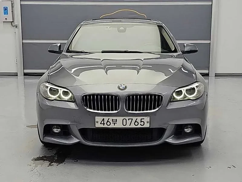 BMW 528 I xDrive M Aerodynamics - САМО 30% АВАНС, снимка 2 - Автомобили и джипове - 55803158