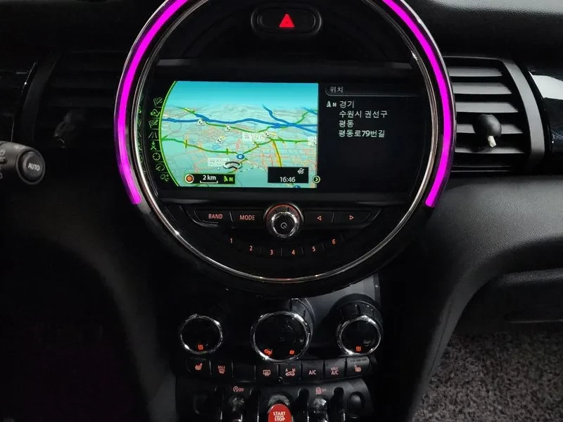 Mini Cooper High 3Rd Generation, снимка 16 - Автомобили и джипове - 55901323