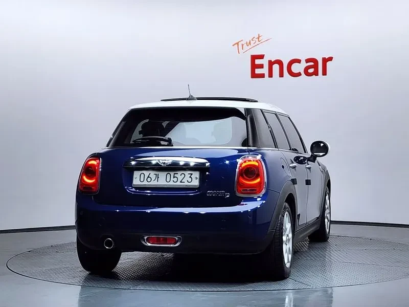 Mini Cooper High 3Rd Generation, снимка 4 - Автомобили и джипове - 55901323