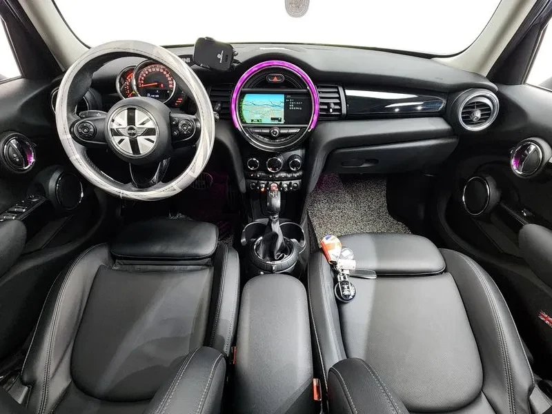 Mini Cooper High 3Rd Generation, снимка 7 - Автомобили и джипове - 55901323