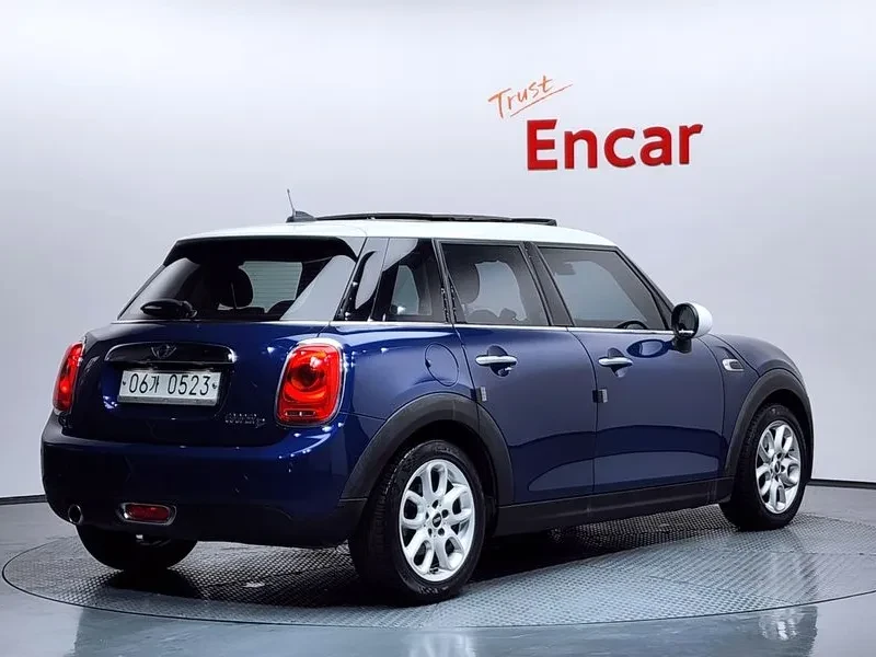 Mini Cooper High 3Rd Generation, снимка 2 - Автомобили и джипове - 55901323