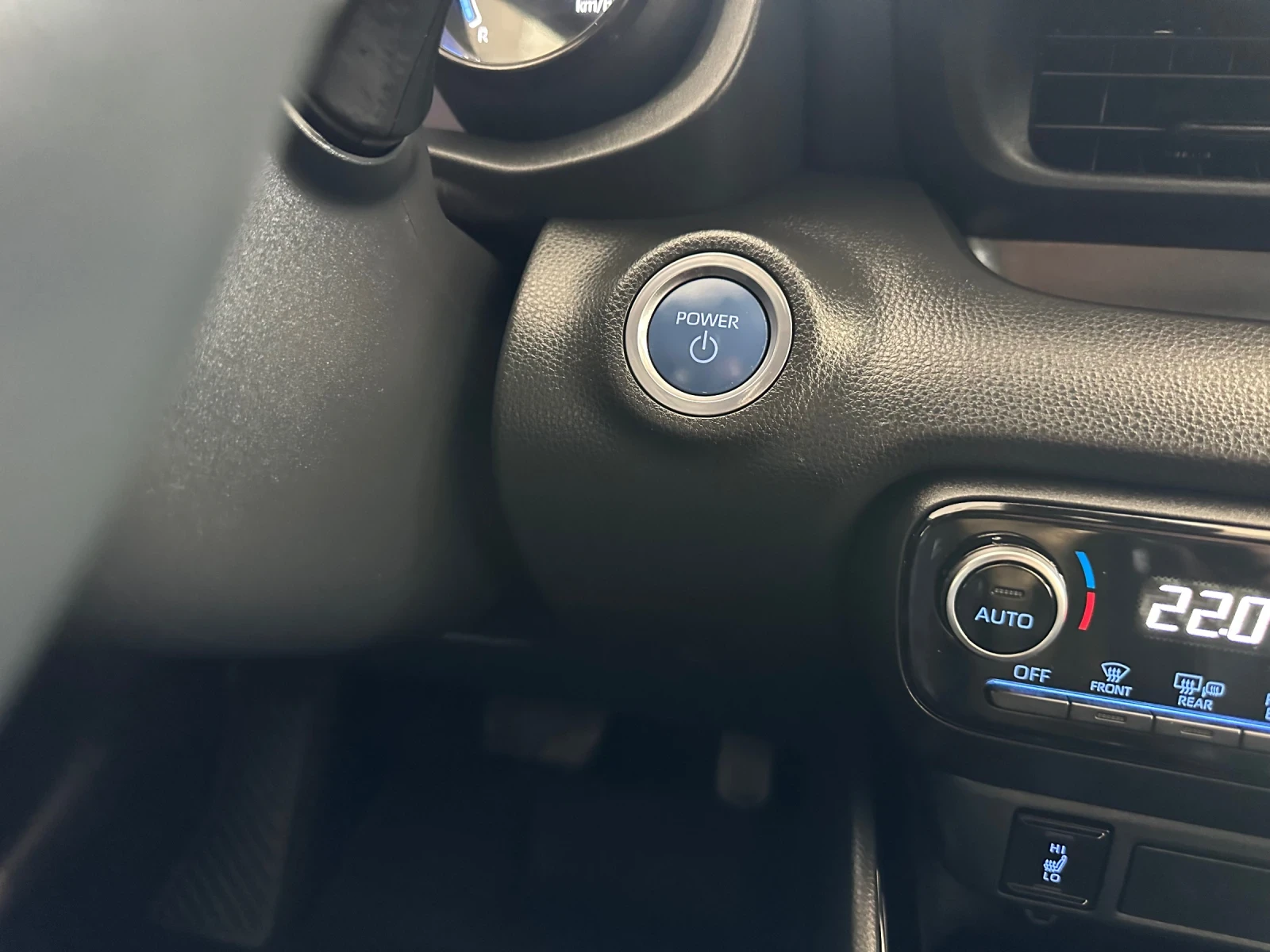 Toyota Yaris Bitone, Head-up  | Mobile.bg   13