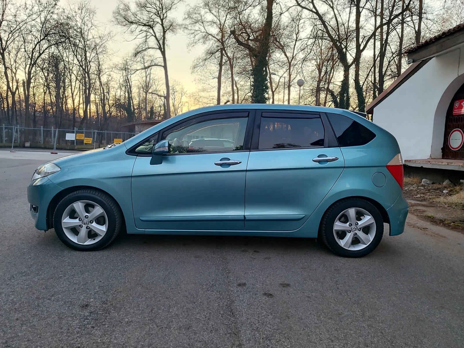 Honda Fr-v 2.0 Executive - изображение 9