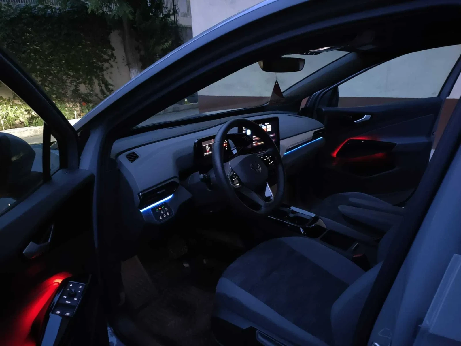 VW ID.4 | Mobile.bg � ����������� 12