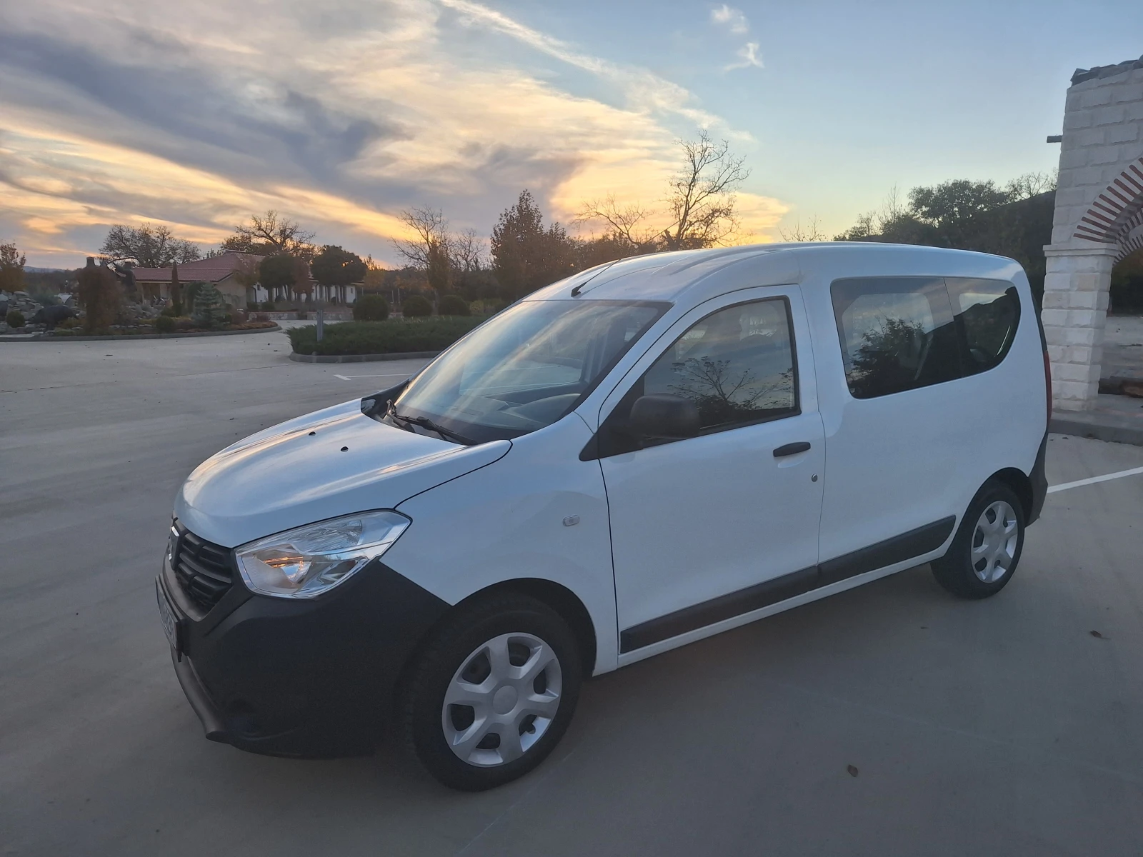 Dacia Dokker  Бензин-Газ 1.6/102к.с.  | Mobile.bg — изображение 2