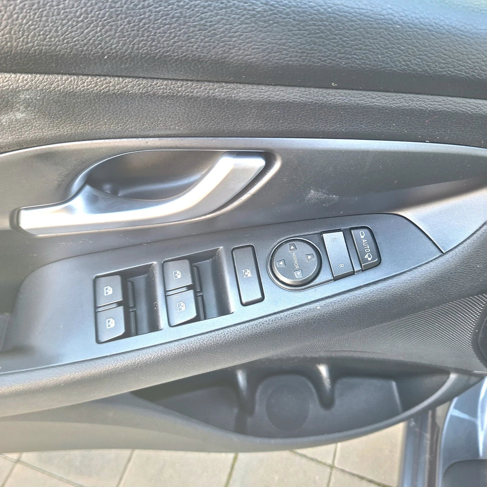Hyundai I30 1.6crdi, снимка 13 - Автомобили и джипове - 53613736