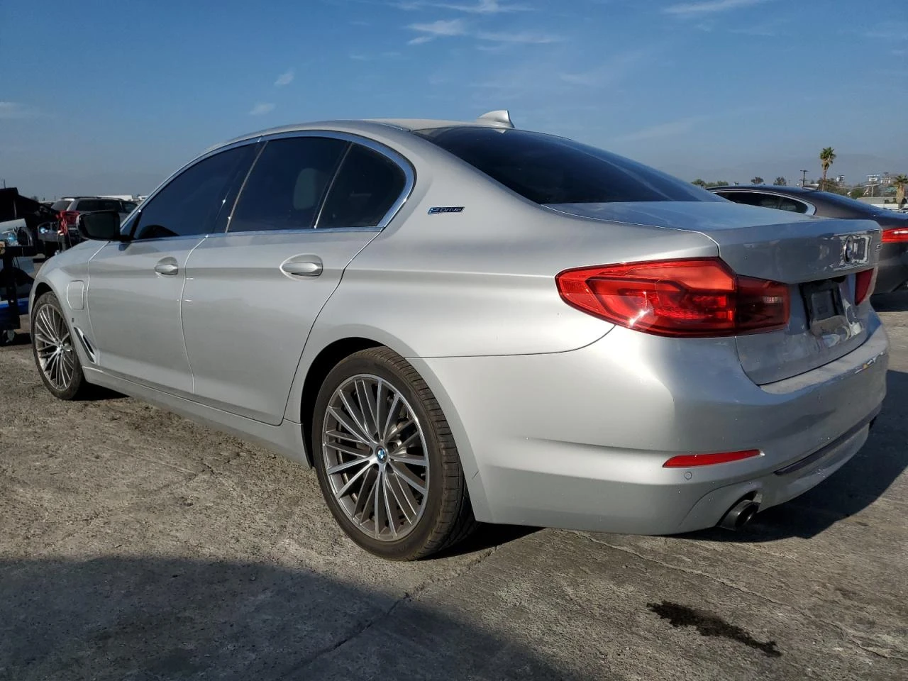 BMW 530E 2l, снимка 2 - Автомобили и джипове - 53884690