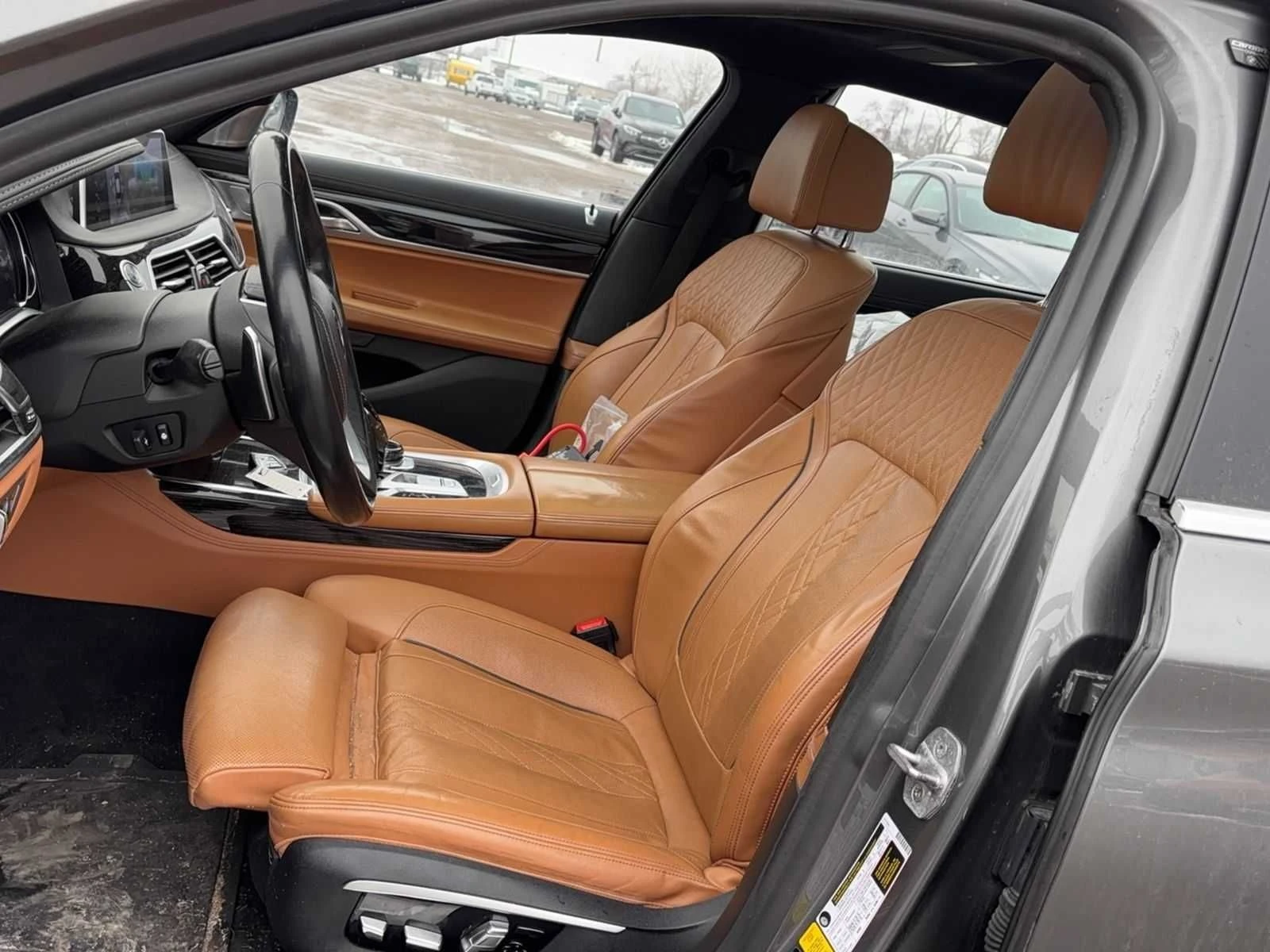 BMW 750 Li xDrive С РЕГИСТРАЦИЯ & АВТО КРЕДИТ , снимка 5 - Автомобили и джипове - 54069555