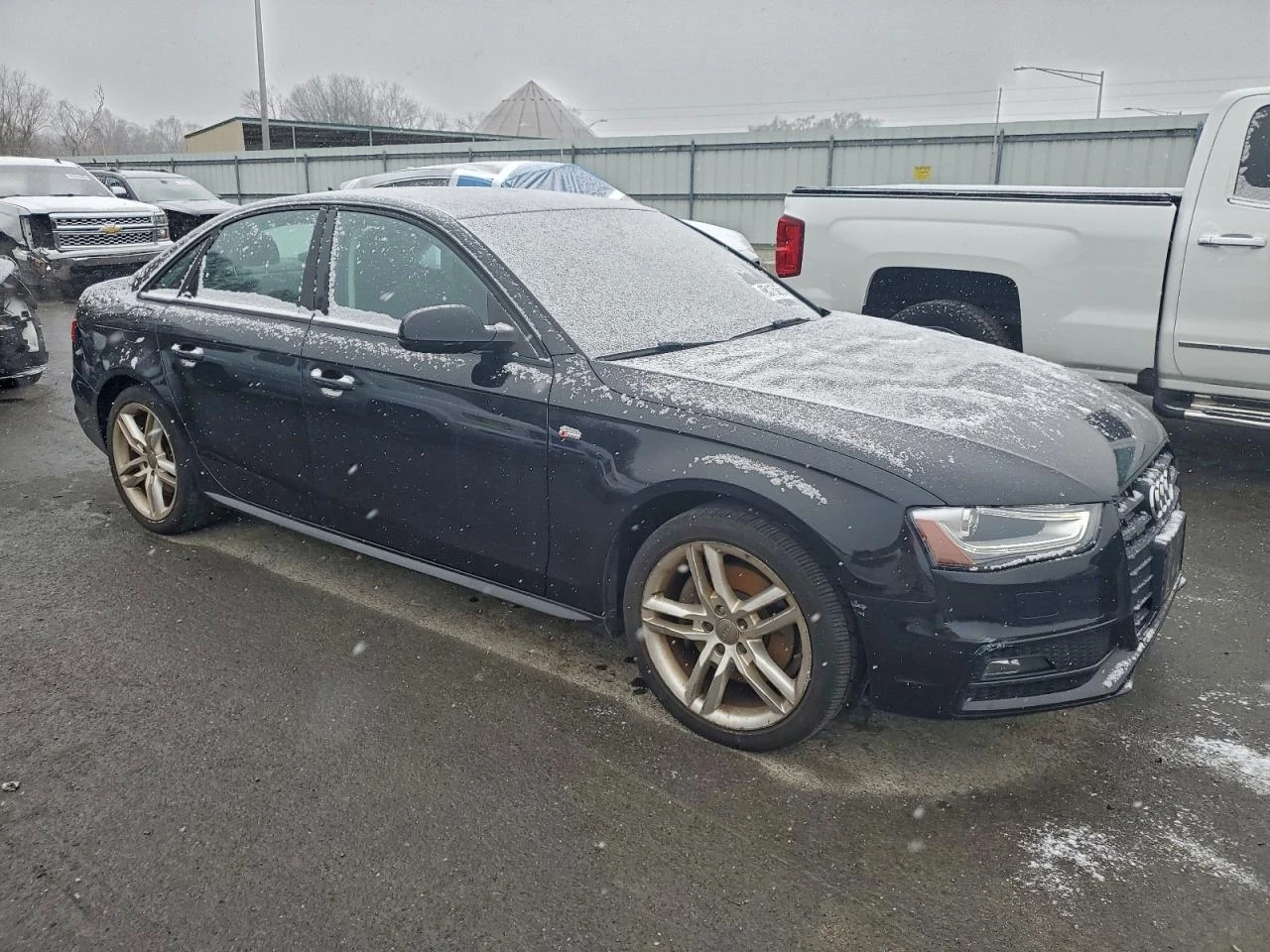 Audi A4 2.0l Premium S-Line, снимка 4 - Автомобили и джипове - 54430336