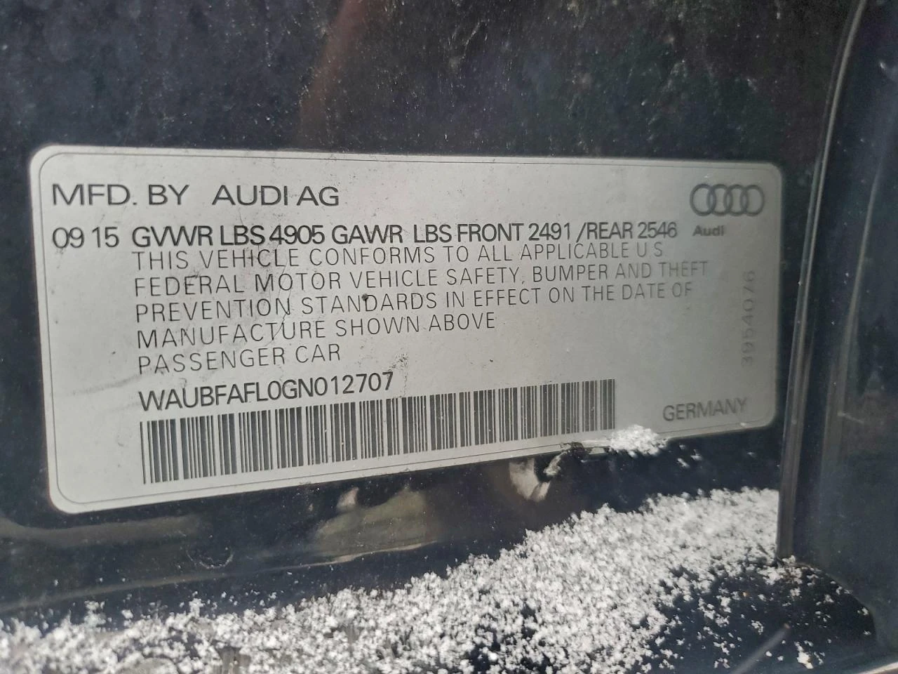 Audi A4 2.0l Premium S-Line, снимка 12 - Автомобили и джипове - 54430336