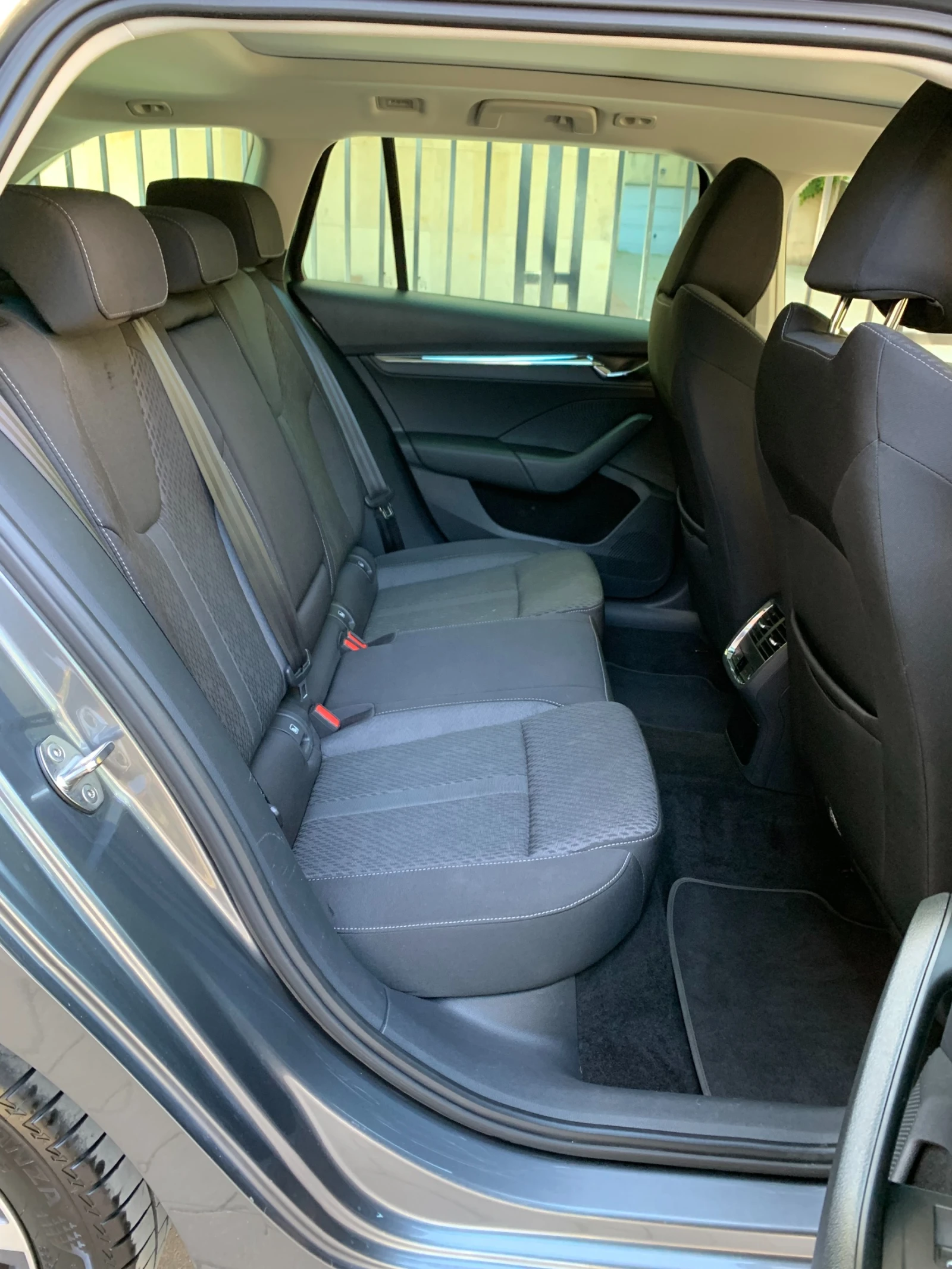 Skoda Octavia 2.0 TDI автоматик 7-степенна DSG скоростна кутия, снимка 14 - Автомобили и джипове - 54570972