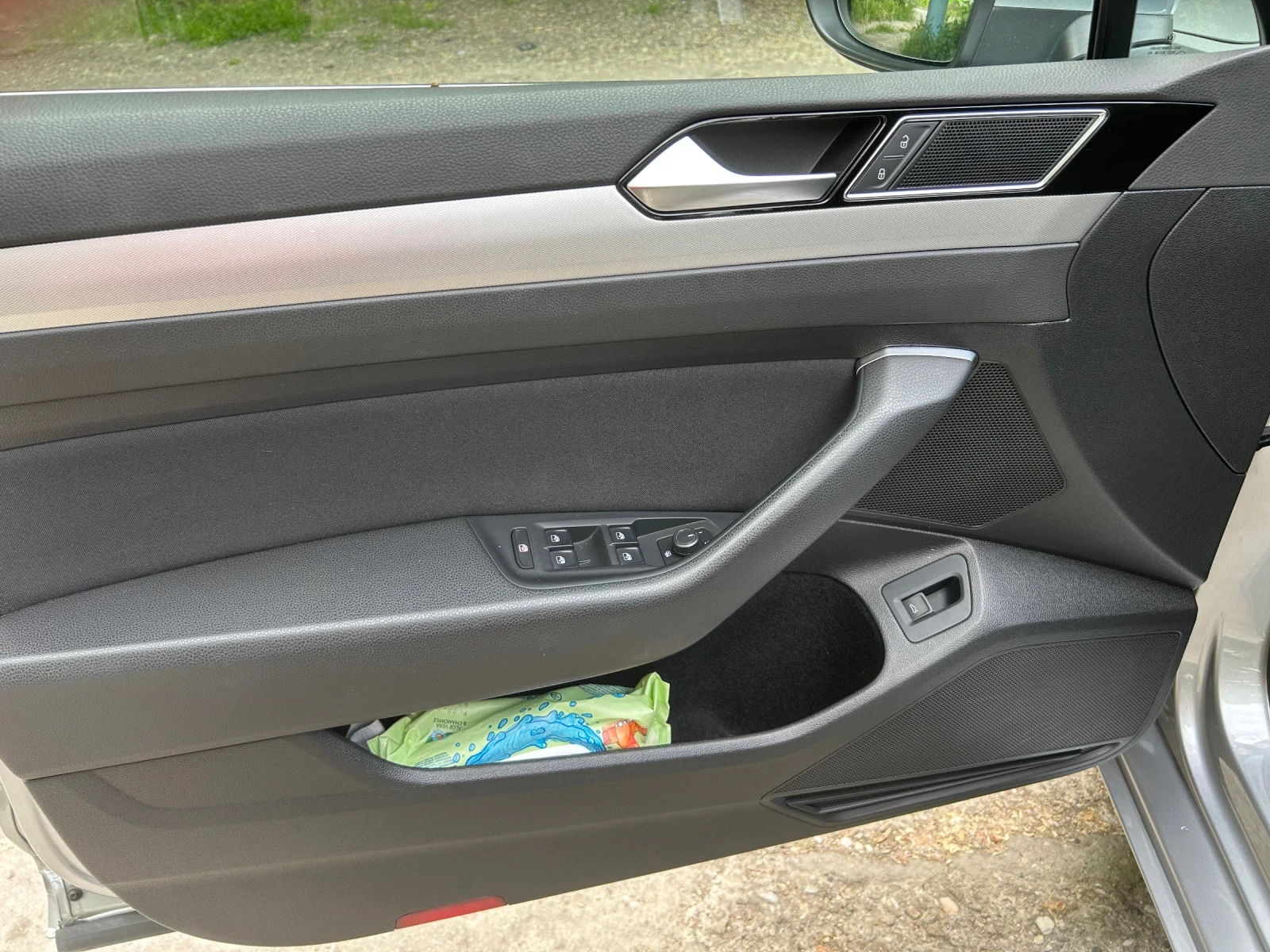 VW Passat Variant, снимка 9 - Автомобили и джипове - 54597839