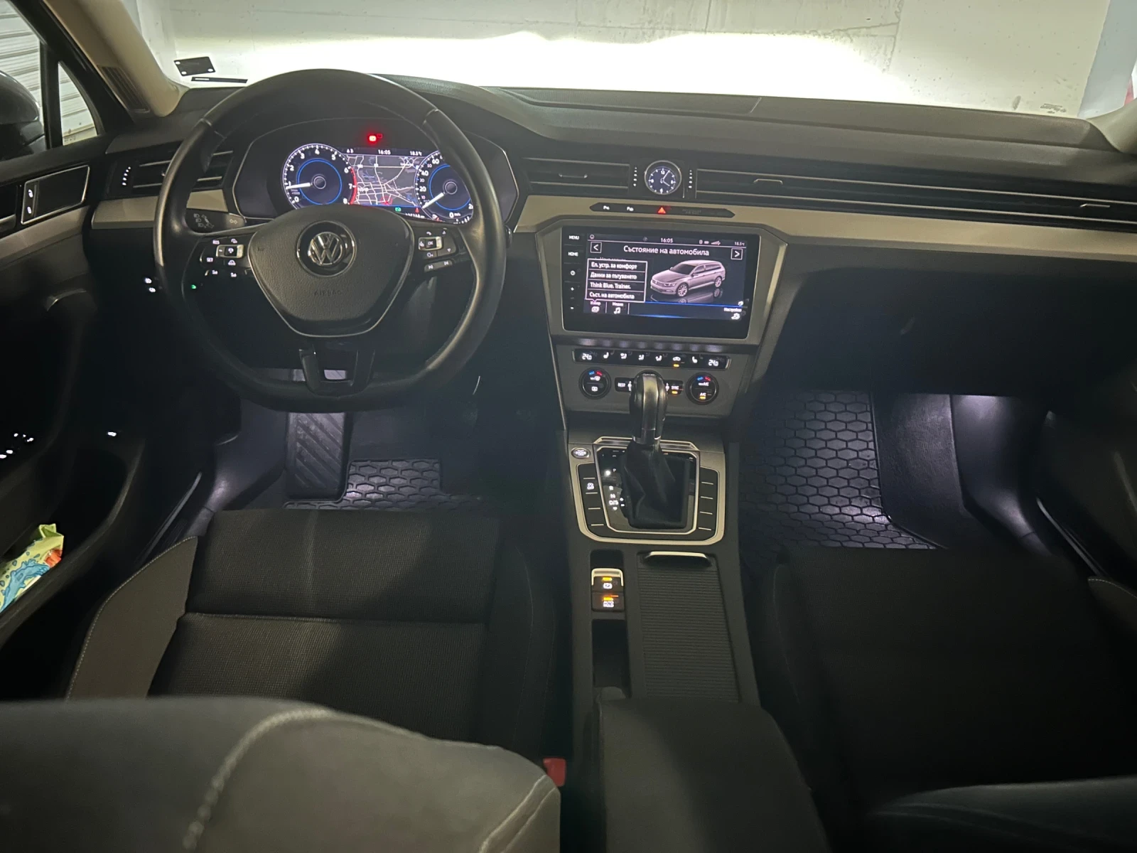 VW Passat Variant, снимка 8 - Автомобили и джипове - 54597839