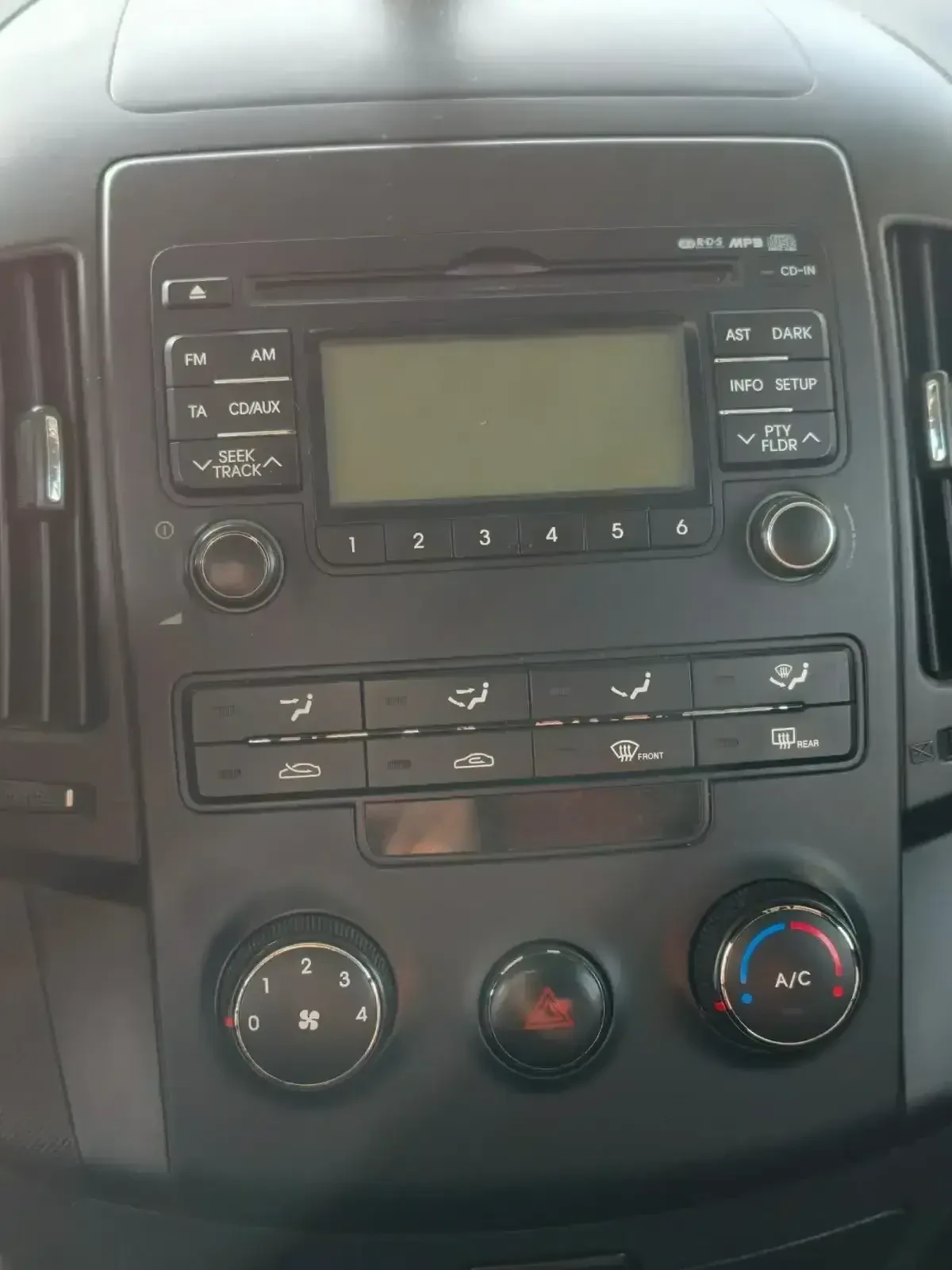 Hyundai I30, снимка 10 - Автомобили и джипове - 55325190