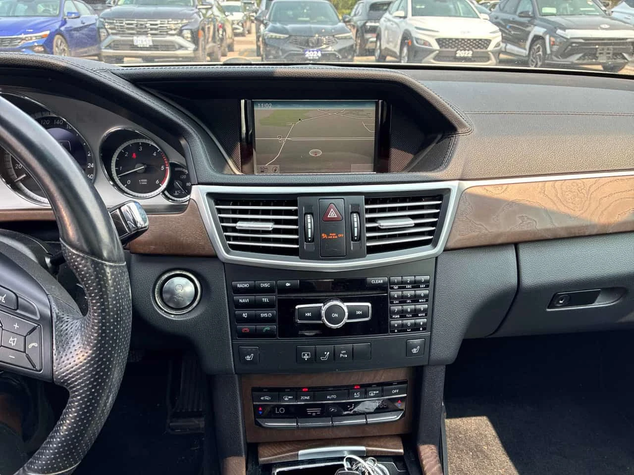 Mercedes-Benz E 350 * АВТОКРЕДИТ * ГЛАВНО ПРЕДСТАВИТЕСТВО * , снимка 10 - Автомобили и джипове - 55455508