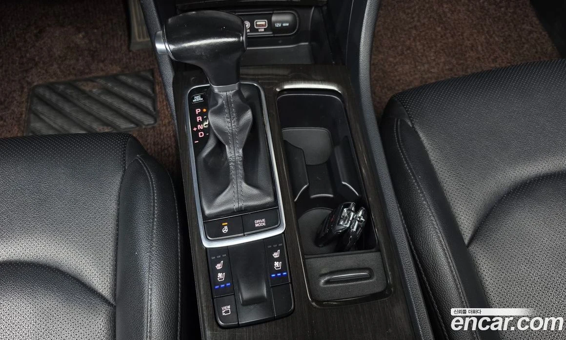 Kia K5 2.0 Prestige, снимка 9 - Автомобили и джипове - 55669052