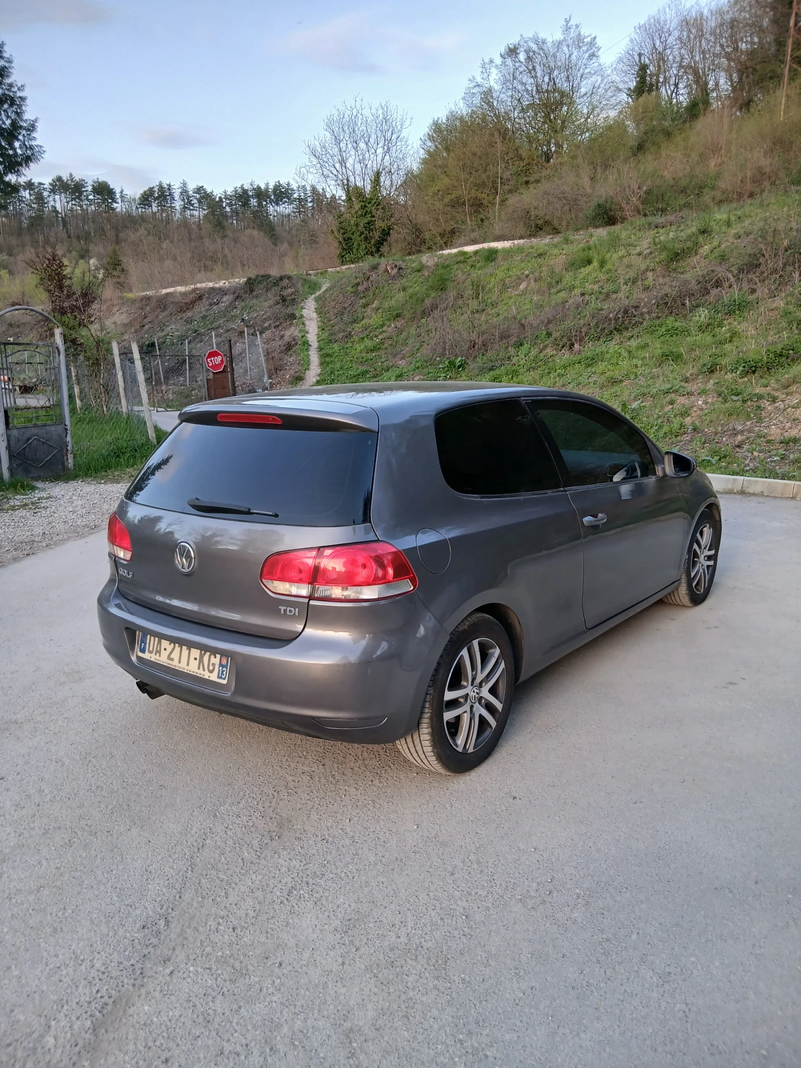 VW Golf 2.0TDI, снимка 11 - Автомобили и джипове - 55805191