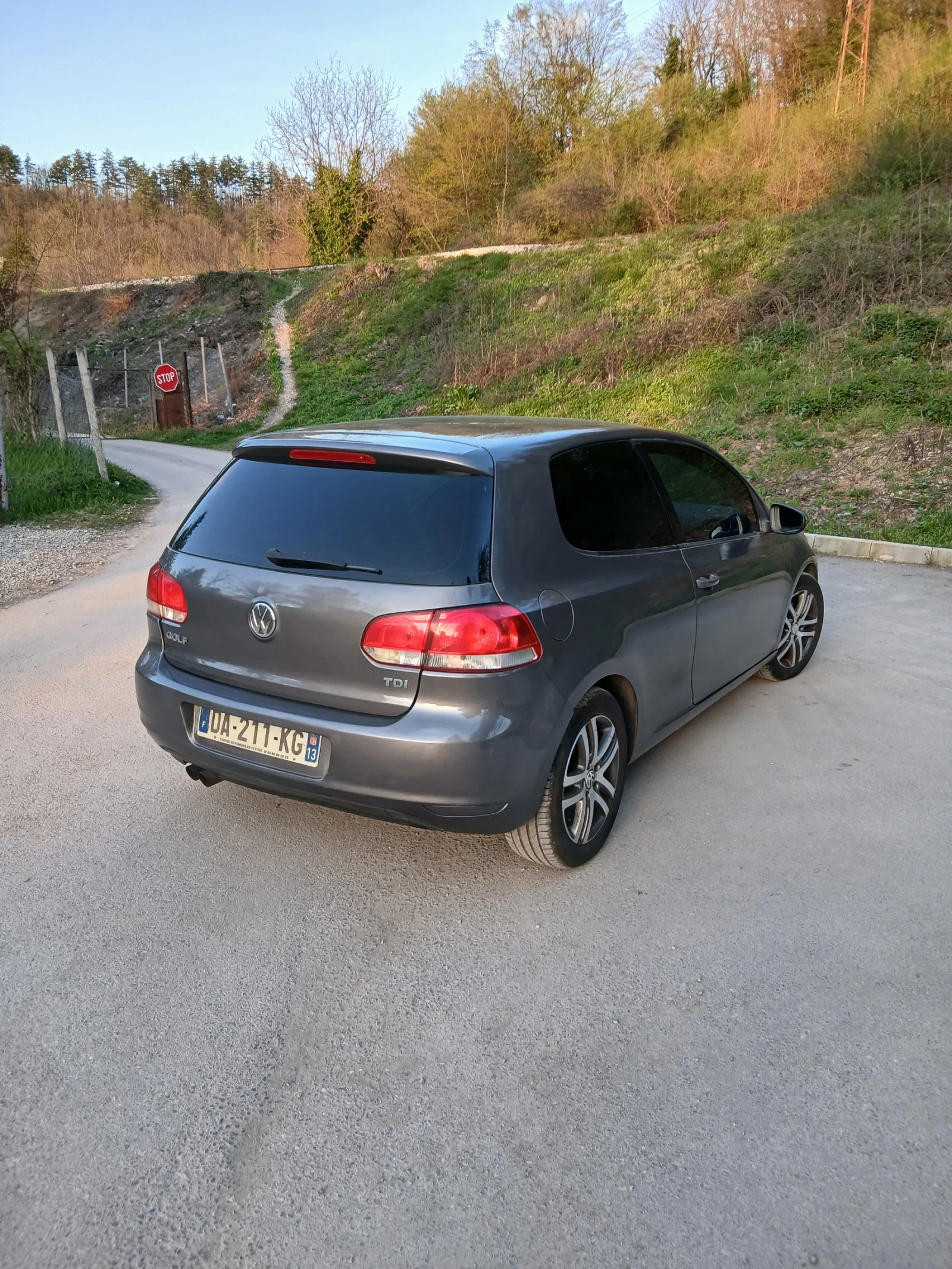 VW Golf 2.0TDI, снимка 4 - Автомобили и джипове - 55805191