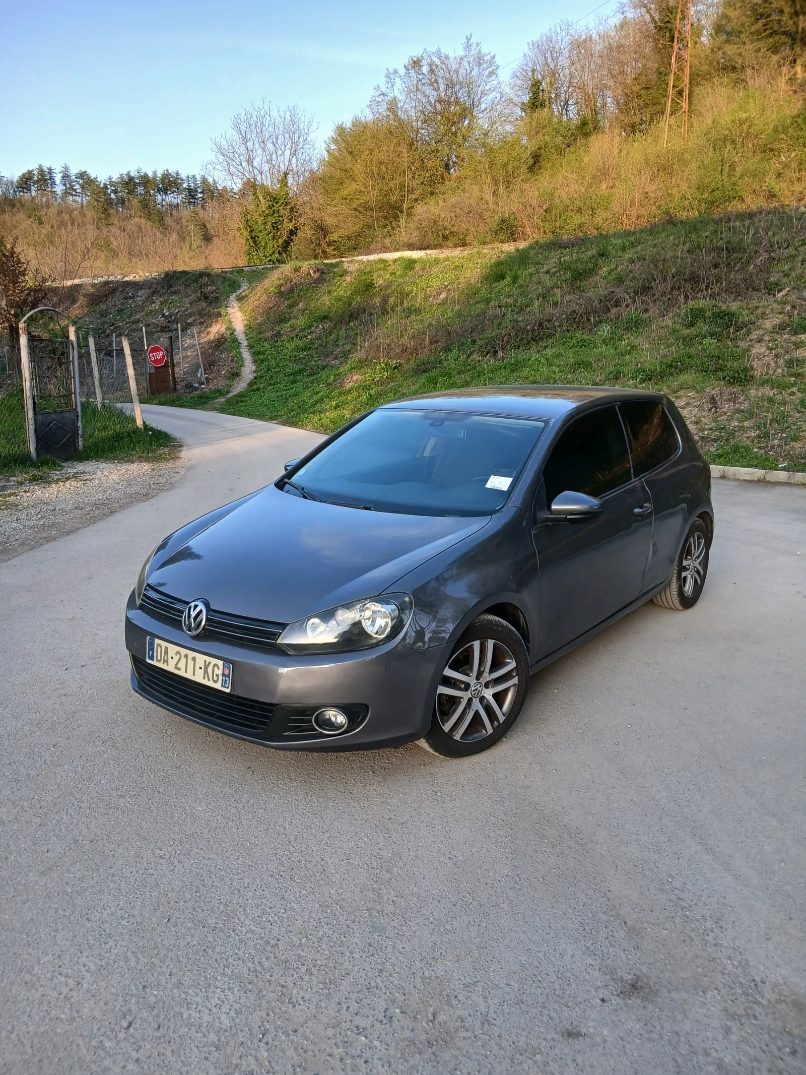 VW Golf 2.0TDI, снимка 9 - Автомобили и джипове - 55805191