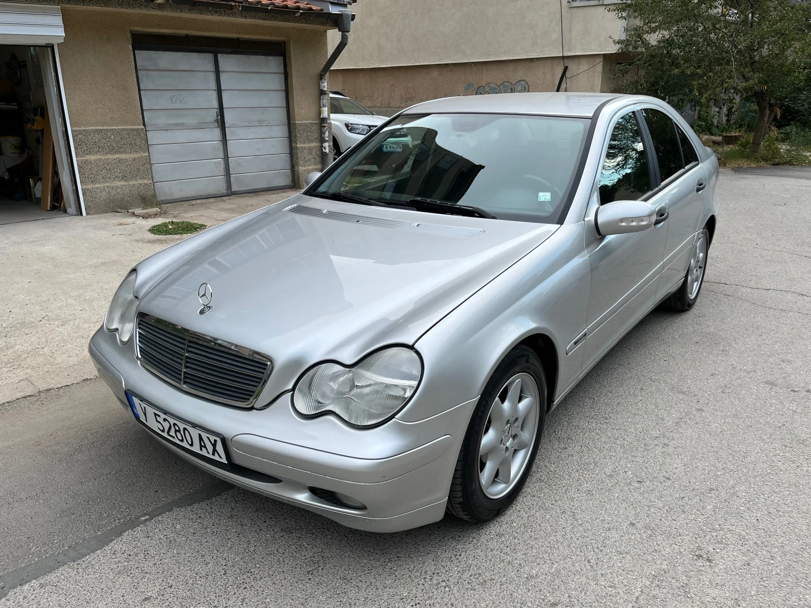 Mercedes-Benz C 220 w203, снимка 11 - Автомобили и джипове - 55955376