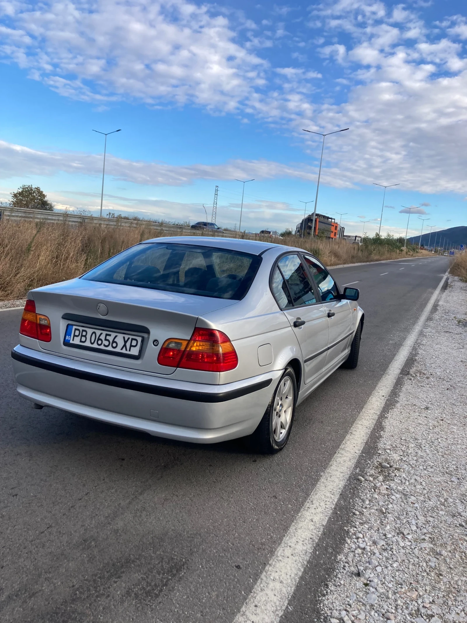 BMW 320 E46, снимка 4 - Автомобили и джипове - 56348663