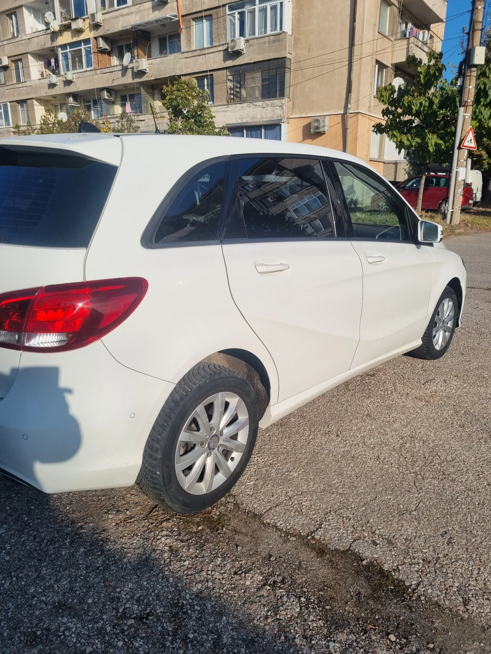 Mercedes-Benz B 220 2.2 CDI, снимка 5 - Автомобили и джипове - 56633000