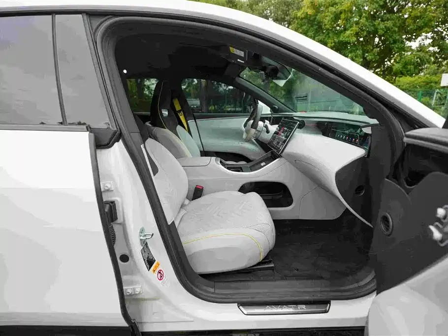 Avatr 11 2022 Long Range Dual Motor Luxury Edition 5-seater | Mobile.bg � ����������� 13