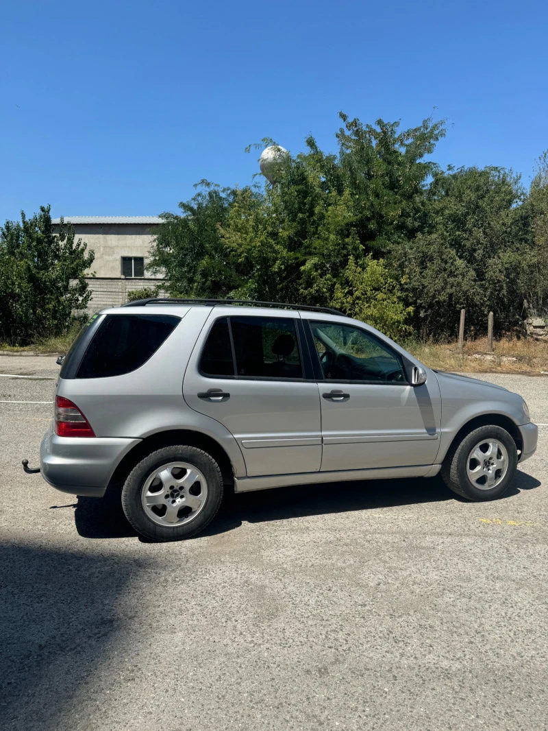 Mercedes-Benz ML 270 2.7CDI, снимка 4 - Автомобили и джипове - 47254566