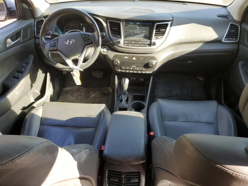 Hyundai Tucson VALUE, снимка 8 - Автомобили и джипове - 48114056