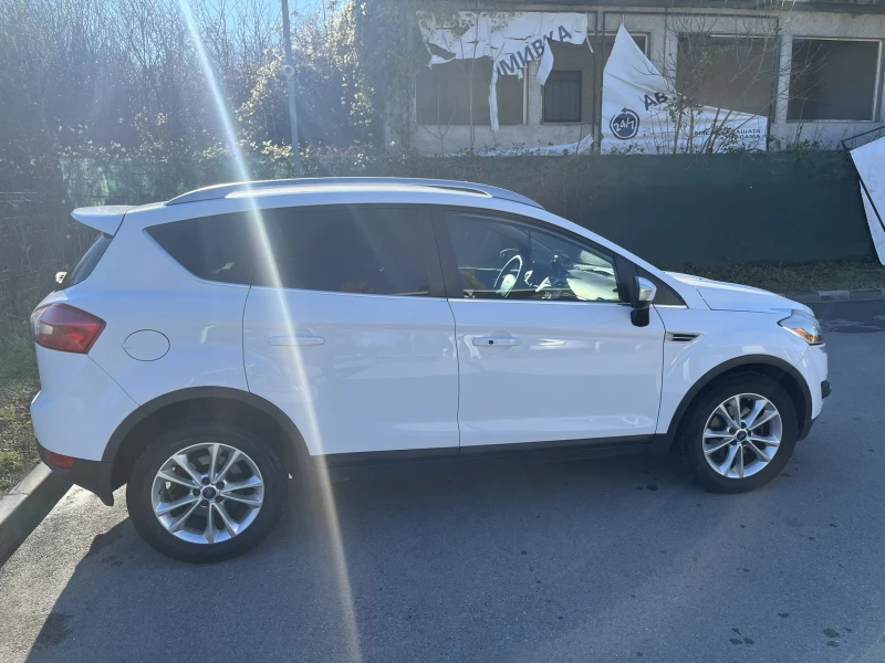 Ford Kuga 2.0 TDCi (140 кс) 4x4 Automatic, снимка 13 - Автомобили и джипове - 48117976