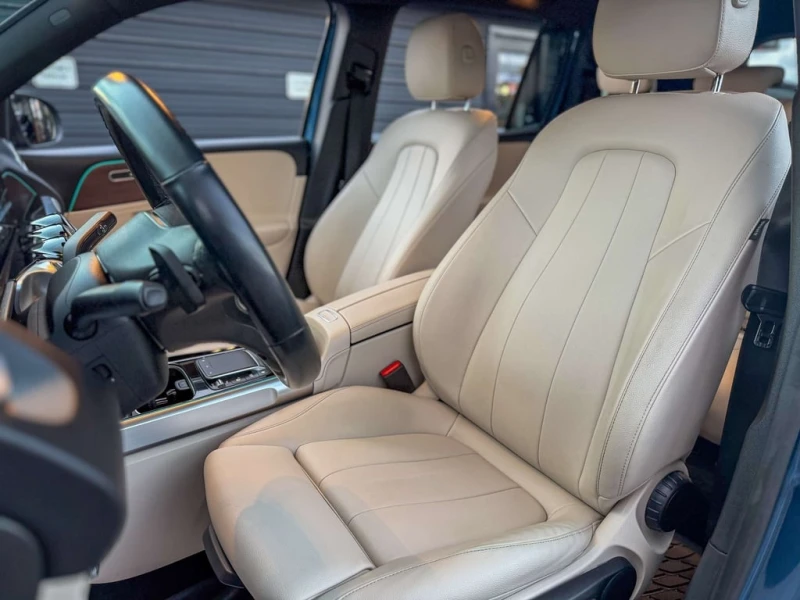 Mercedes-Benz GLB * GLB250  4MATIC * CARFAX * ФИНАНСИРАНЕ, снимка 7 - Автомобили и джипове - 53187580