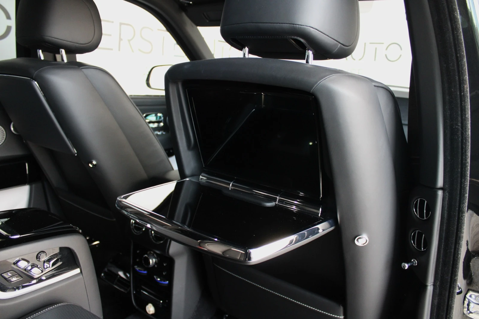 Rolls-Royce Cullinan PANO 360 TV BESPOKE HEADUP  | Mobile.bg   11