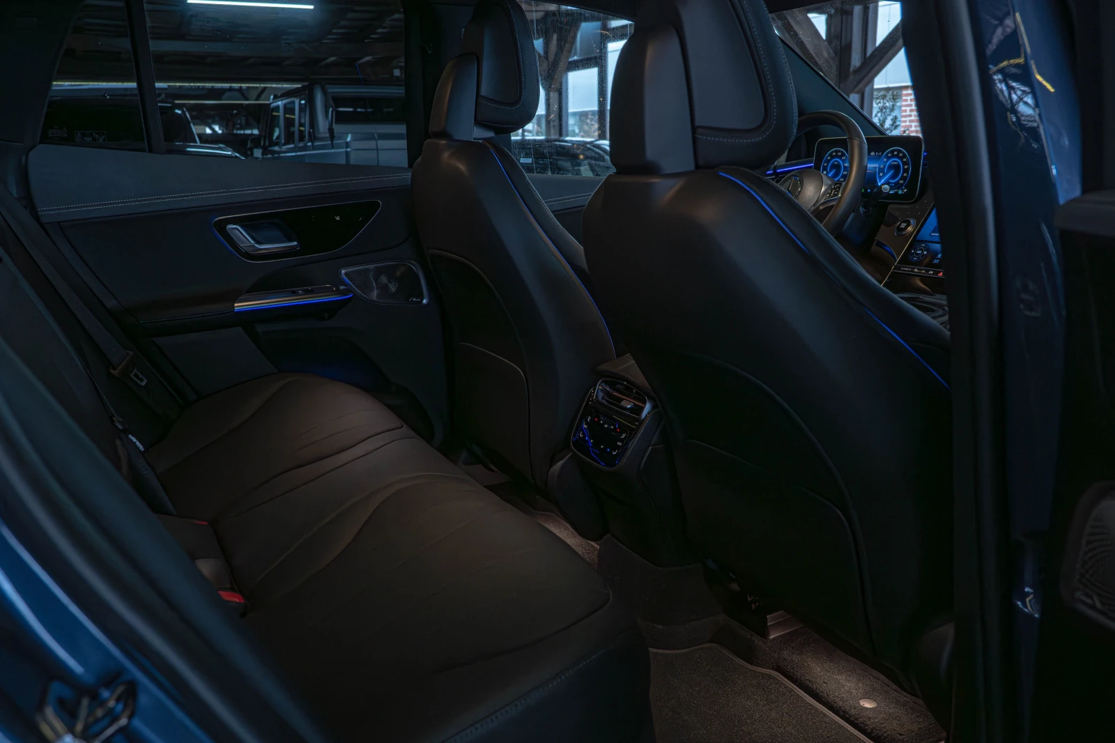 Mercedes-Benz EQE SUV4Matic/Edition/Digital Light/Burmester/360 | Mobile.bg   13