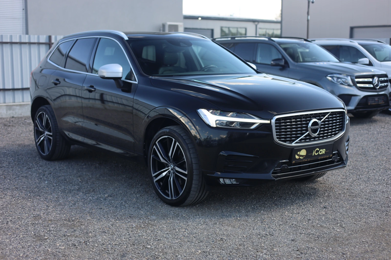 Volvo XC60 T6 AWD R-Design AIR KeyGO Memory Distr KAM Lane , снимка 3 - Автомобили и джипове - 53735433